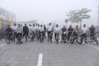 شرطة دبي تنظم مبادرة «ركوب الدراجات الهوائية» في ميدان ند الشبا