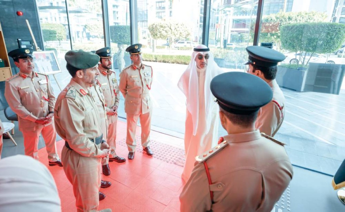 فهد الصباح وعبدالله المري خلال الزيارة