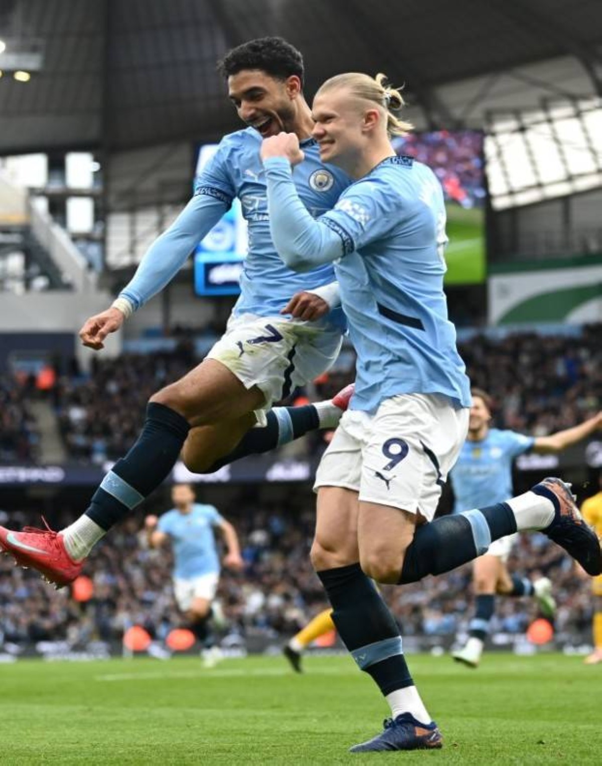 باستثمارات بلغت مليارات الدولارات.. الكرة الأوروبية «تتكلم عربي»