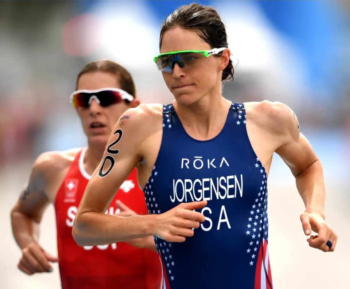 نخبة بطلات الأولمبياد يتنافسن في أول كأس عالم للترايثلون للسيدات في دبي