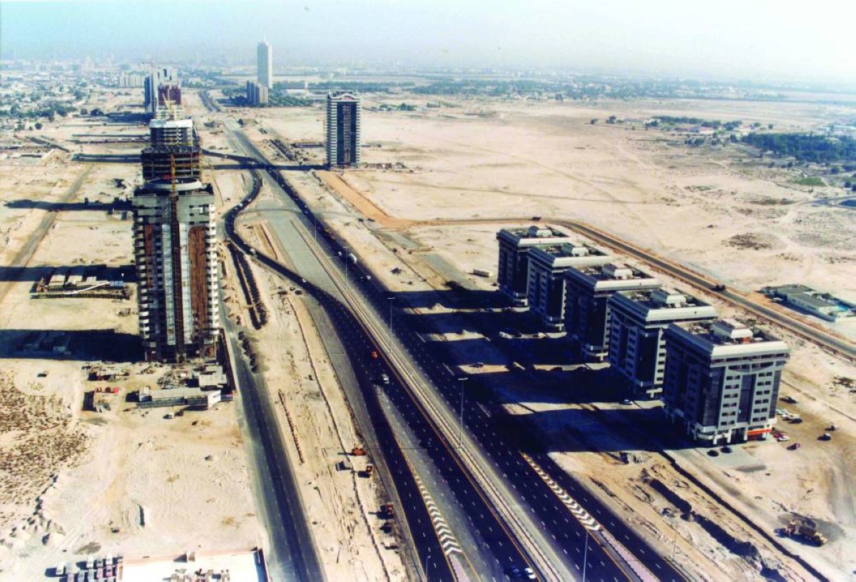 شارع الشيخ زايد في دبي عام 1993