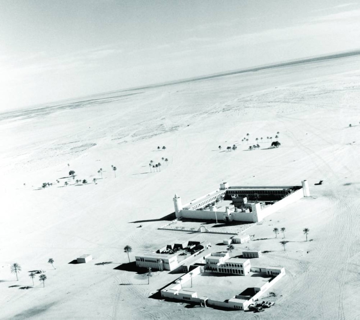  صورة جوية لقصر الحصن بعد ترميمه في الستينيات 