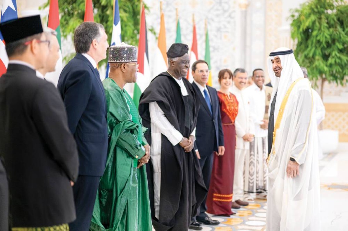 محمد بن زايد مخاطباً السفراء الجدد 