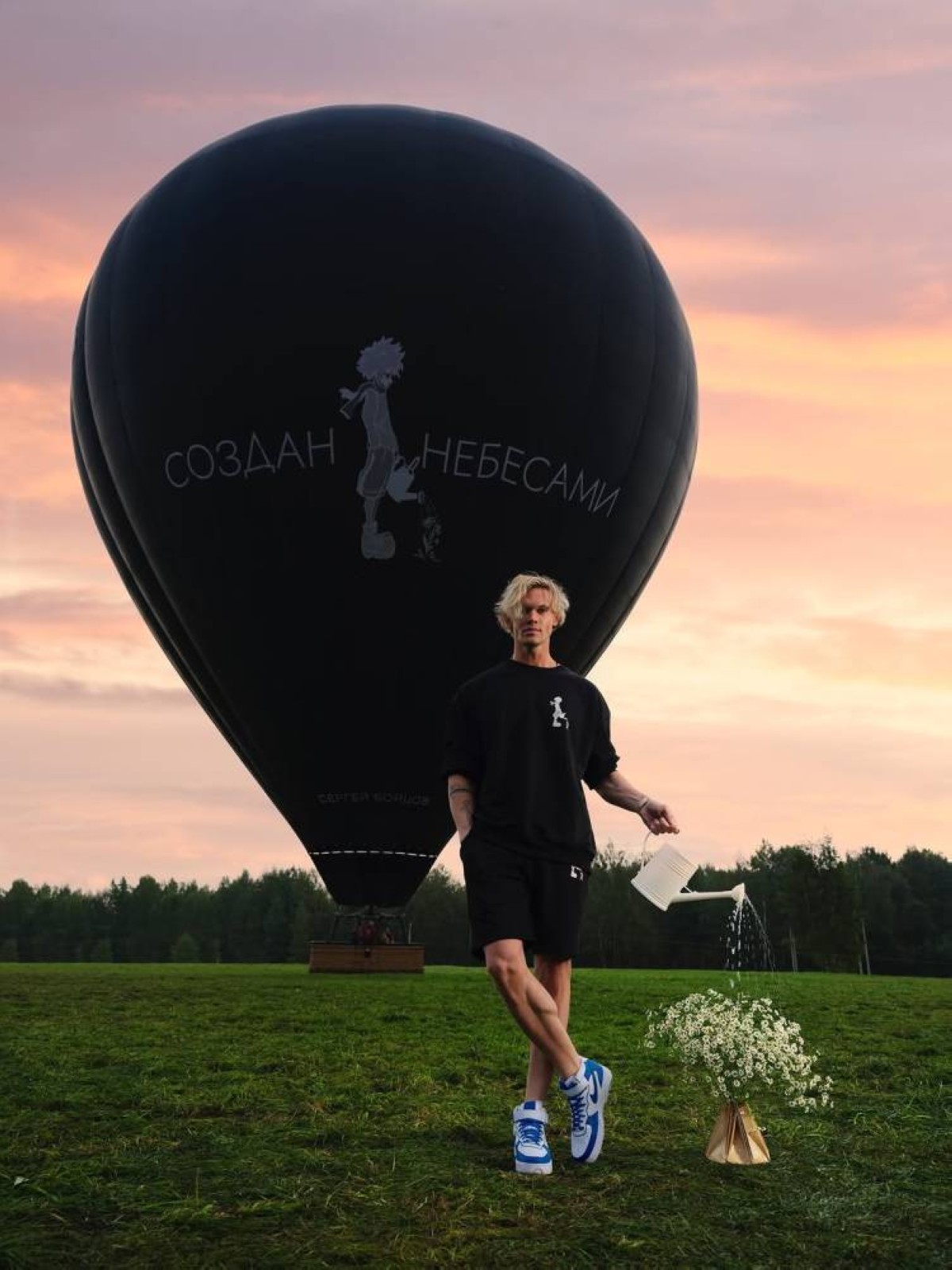 بين الغيوم... مباراة كرة قدم على ارتفاع 1800 متر