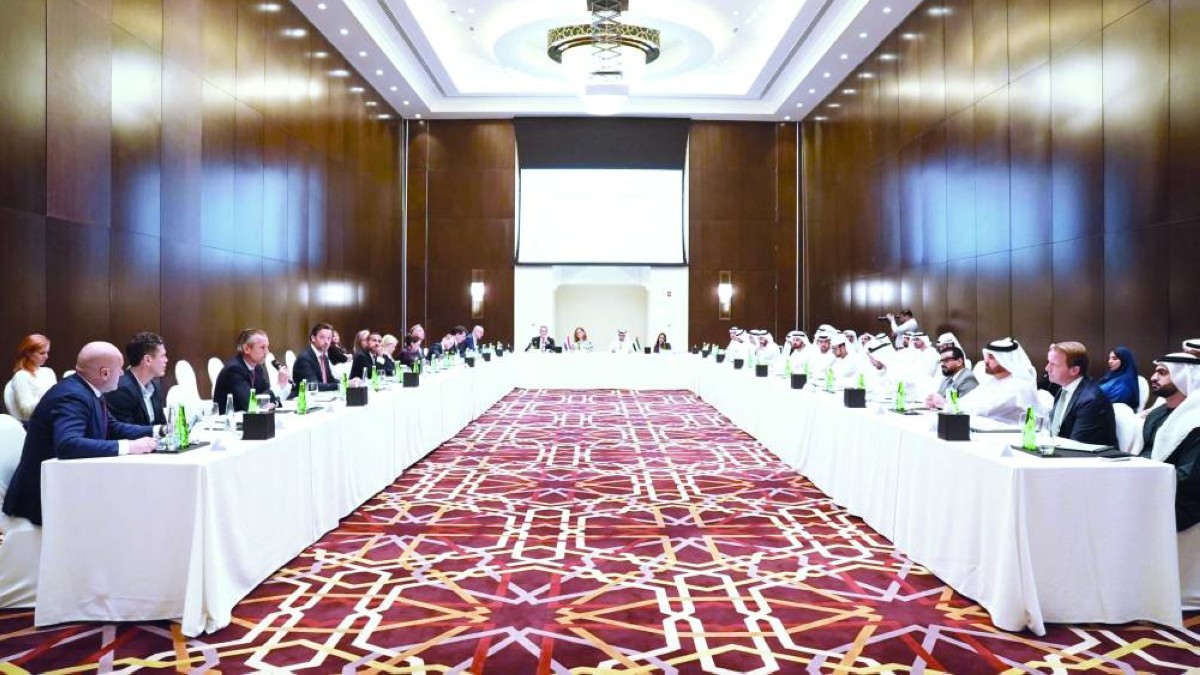 اللجنة الاقتصادية الإماراتية الهولندية تبحث توسيع التعاون