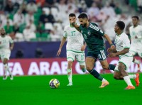 السعودية تواجه جزر القمر والمغرب تتحدى عمان بشعار الفوز في كأس العرب