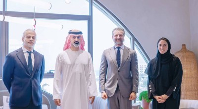 عمار النعيمي خلال استقبال وفد «ميتا»