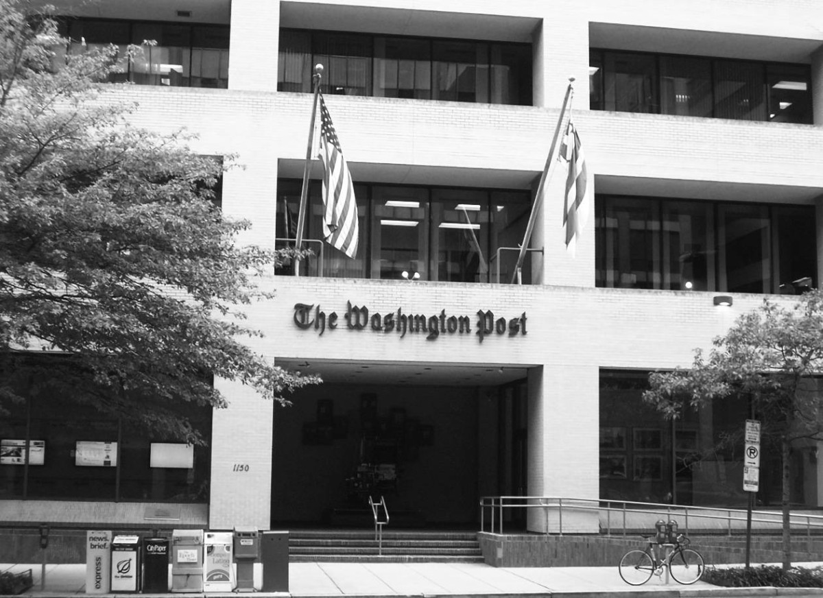 1877 -  صدور العدد الأول من صحيفة «واشنطن بوست» الأمريكية