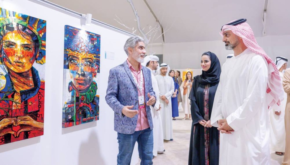 ولي عهد عجمان خلال افتتاح المهرجان