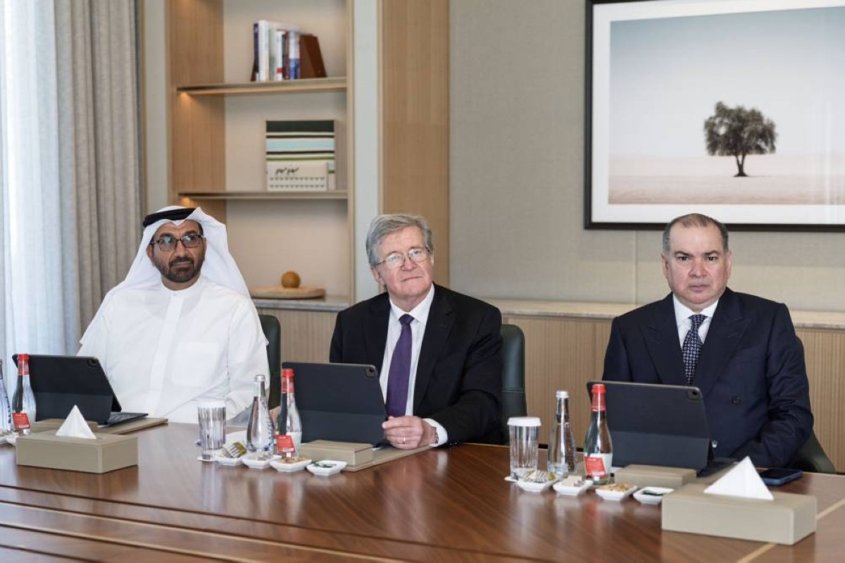 هشام القاسم وواين مارتن وأرشد غفور