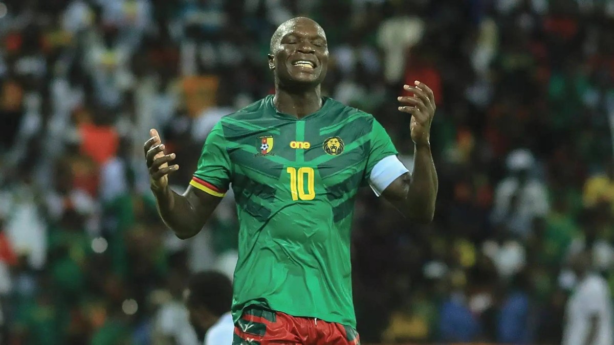 صدام داخل الكاميرون.. إيتو يبعد أبو بكر عن أمم أفريقيا لحماية رقمه التاريخي