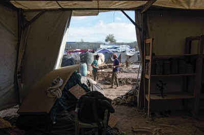 من غزة إلى كشمير.. اتفاقات السلام "جسور معلقة" فوق نار الأزمات