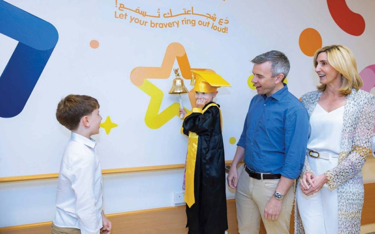 خلال قرع الجرس لتعافي الطفلة أليكسيس أوشي