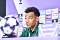 خوسيه مواريس في «الشارقة» بعد رحيله عن الوحدة