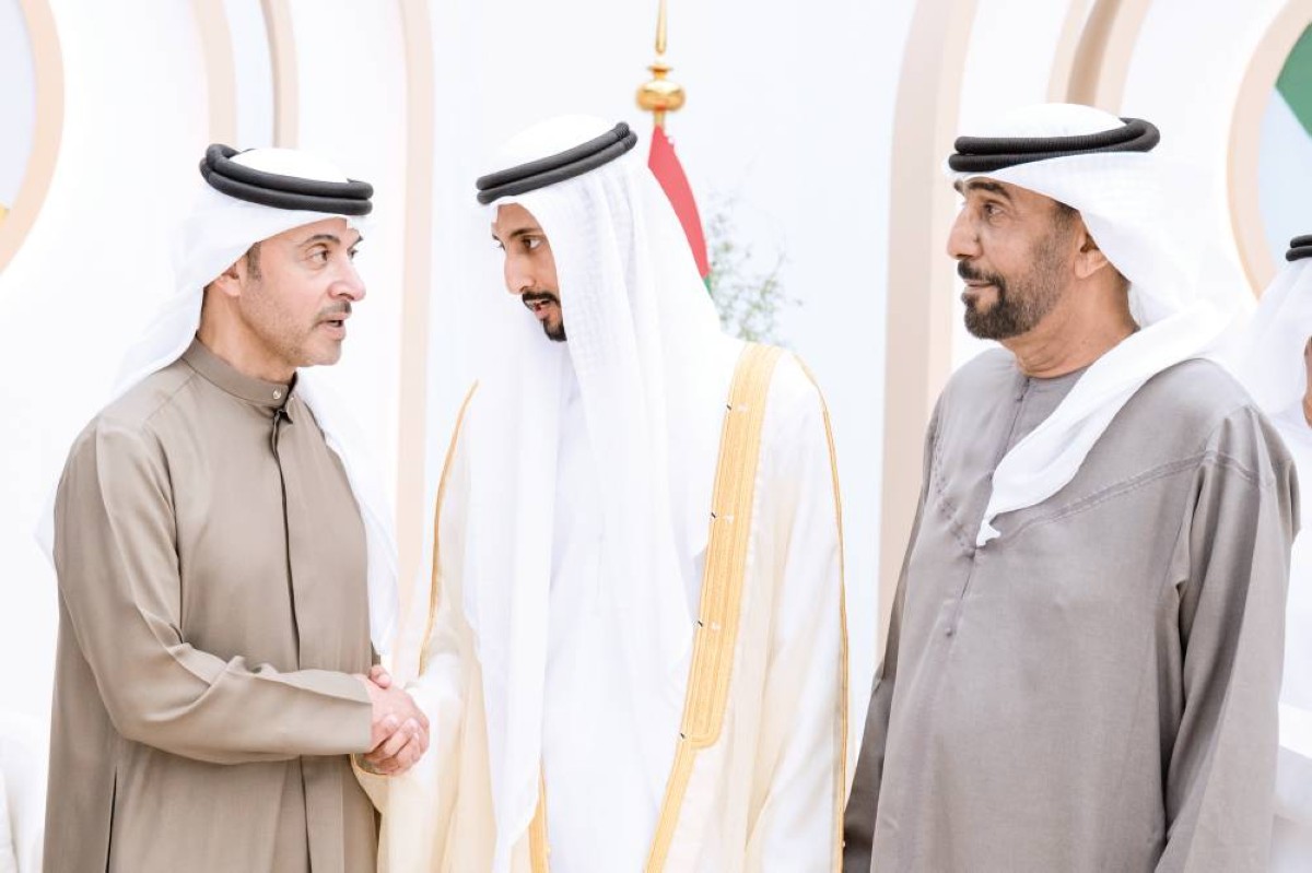 هزاع بن زايد خلال حضوره حفل الاستقبال