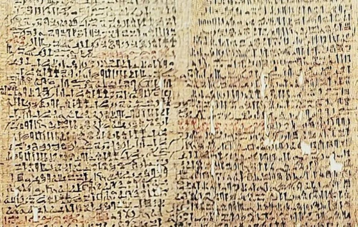 عمرها 4500 عام..  بردية مصرية تروي أقدم خدعة سحرية في التاريخ
