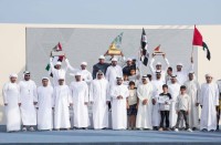 تتويج الفائزين بسباق الياسات للمحامل الشراعية