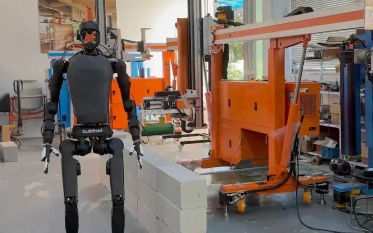 الإمارات تعتمد على روبوتات البناء بالذكاء الاصطناعي لتسريع أعمال مشاريع العقارات