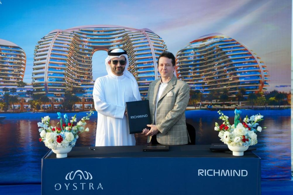ریتشمایند تطلق أعمال البناء في «أویسترا» بجزیرة المرجان في رأس الخیمة