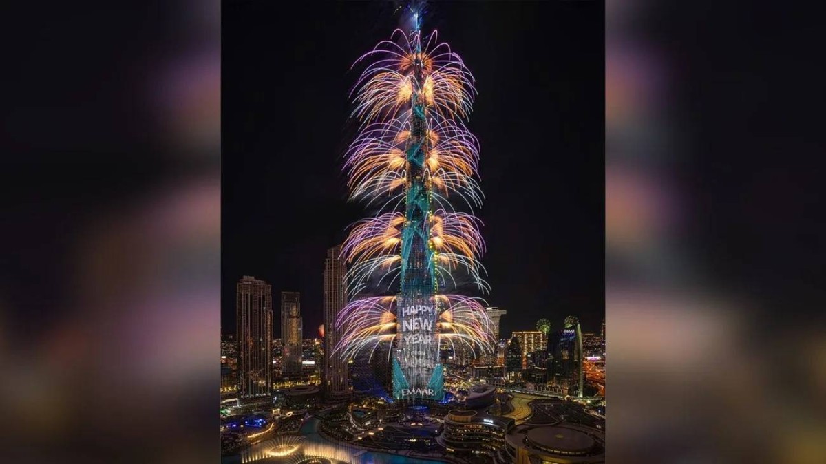 دبي تستعد لاستقبال العام الجديد بعروض مبهرة