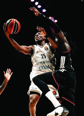 لاعب دبي للسلة ضمن قائمة الأفضل في الجولة الـ 15 لليوروليغ