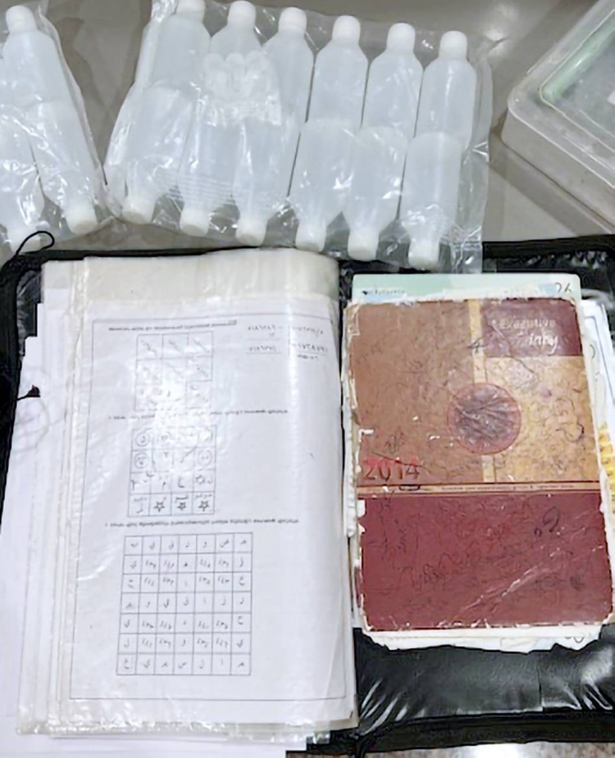 جمارك دبي تضبط أجزاء حيوانية محنطة وكتباً وطلاسم بحوزة مسافر آسيوي