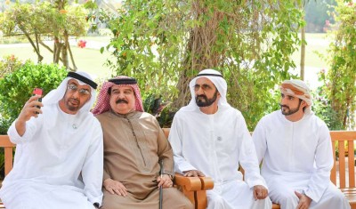 رئيس الدولة ونائباه والحكام يهنئون ملك البحرين بذكرى اليوم الوطني لبلاده