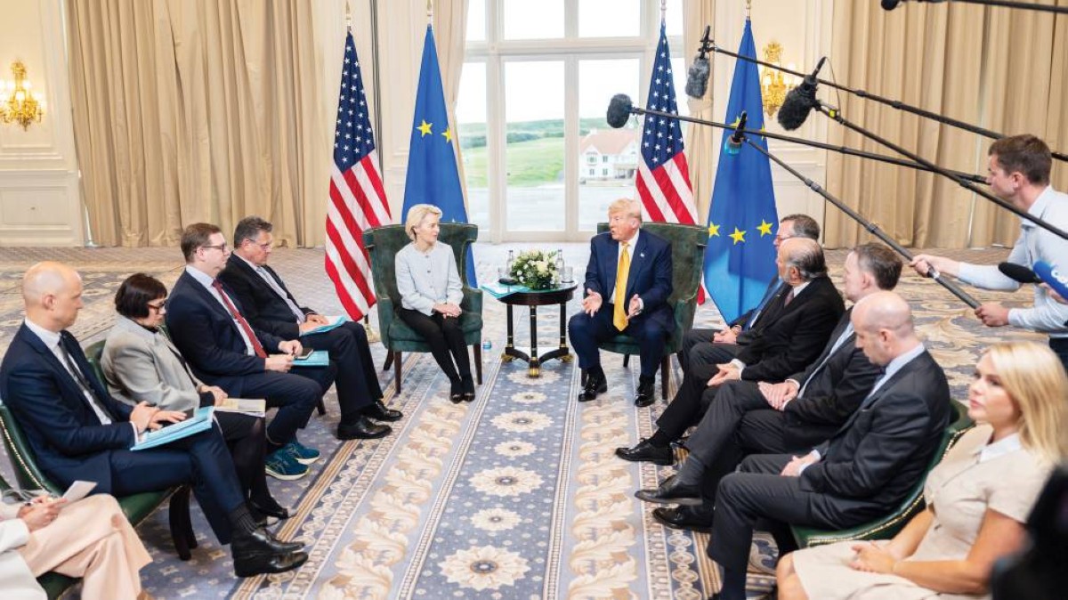 دونالد ترامب يشن حرباً صريحة على أوروبا