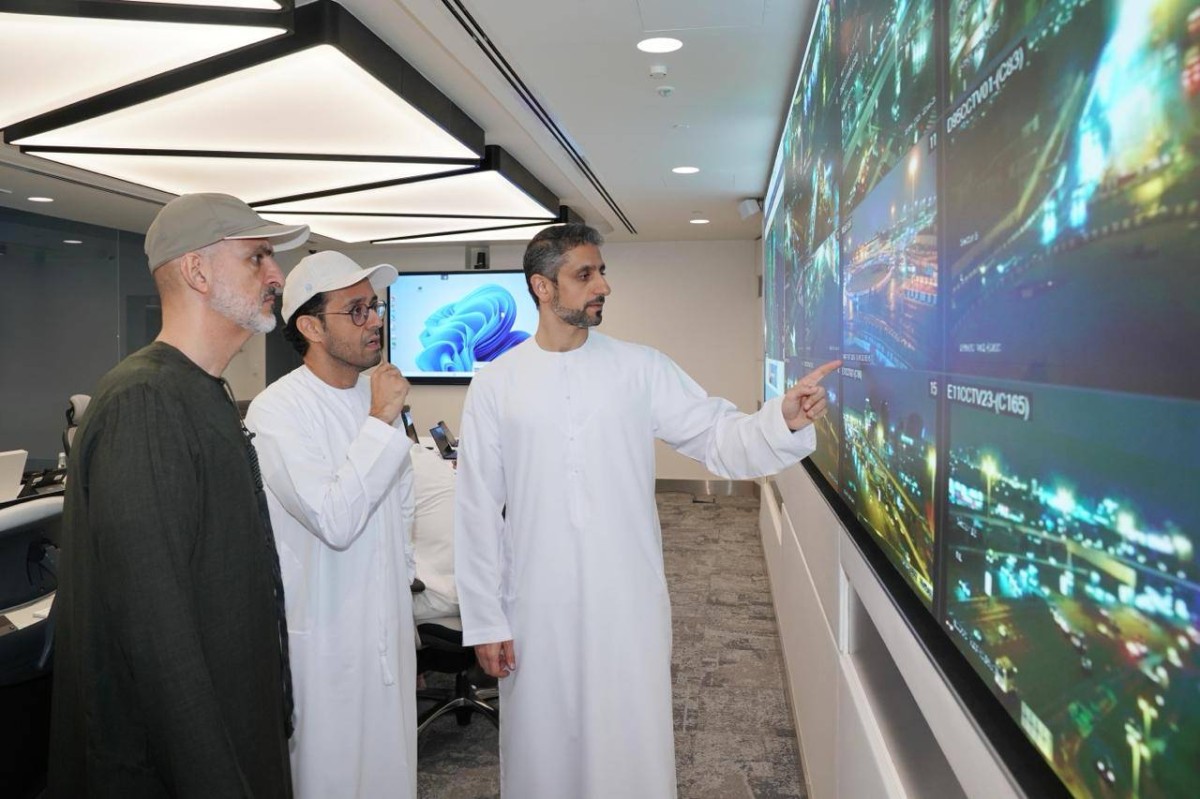 دبي.. تفعيل غرفة القيادة الفضية والغرفة المشتركة لإدارة تجمعات مياه الأمطار