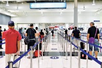 تواصل زخم السفر عبر مطار دبي.. وذروة جديدة اليوم