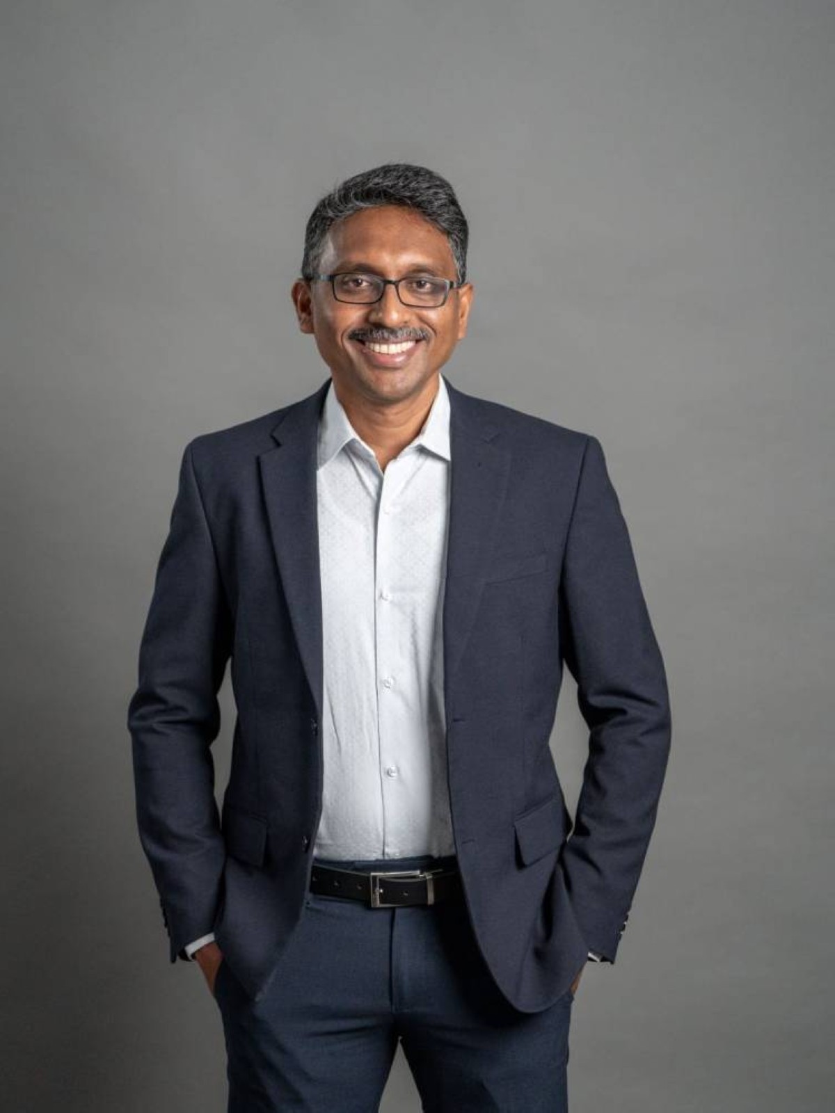 زوهو تطلق حلولًا لفوترة المشروعات وإدارة النفقات