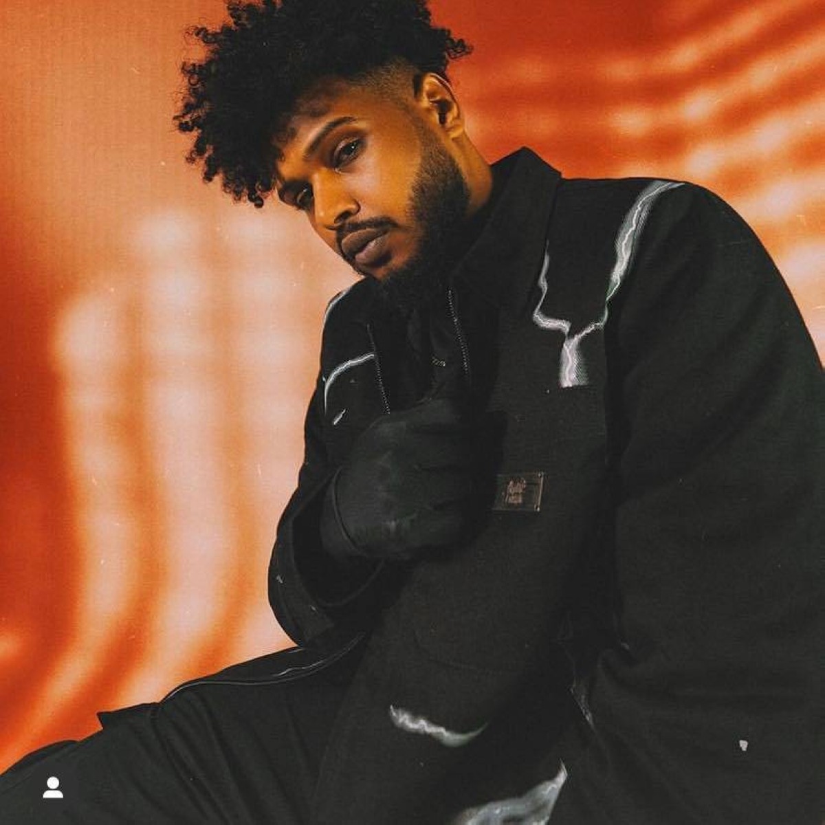 «نحن الأفارقة أولاد ماما».. تقود السوداني سولجا للغناء في افتتاح «كان 2025»