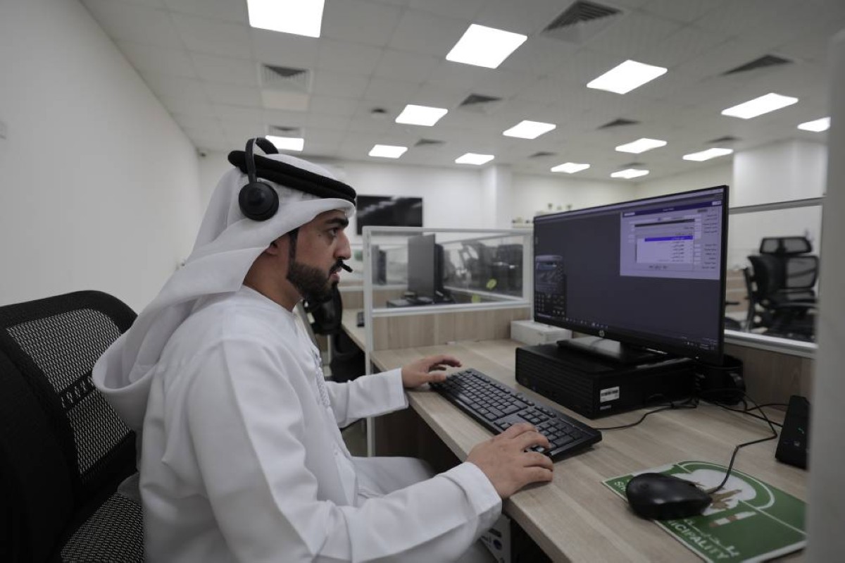 بلدية الشارقة تتعامل مع 529 بلاغاً خلال المنخفض الجوي