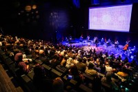 «أبوظبي للغة العربية» ينظم حفلاً فنياً لمحمد محسن