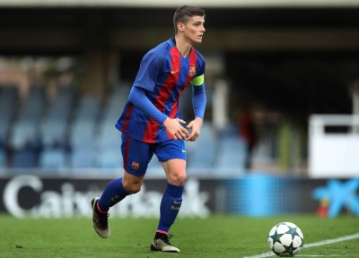 «لم أعد أستمتع بالكرة».. قائد برشلونة السابق يضع حداً لمسيرته الكروية