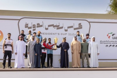 كأس رئيس الدولة للقدرة في بوذيب تشهد مشاركة 121 فارساً وفارسة