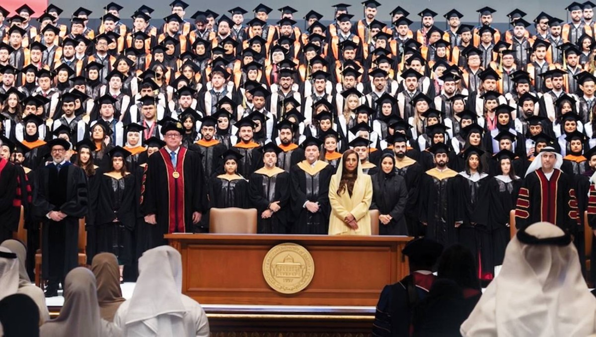 بحضور بدور القاسمي.. «أمريكية الشارقة» تحتفي بتخريج 419 طالباً وطالبة