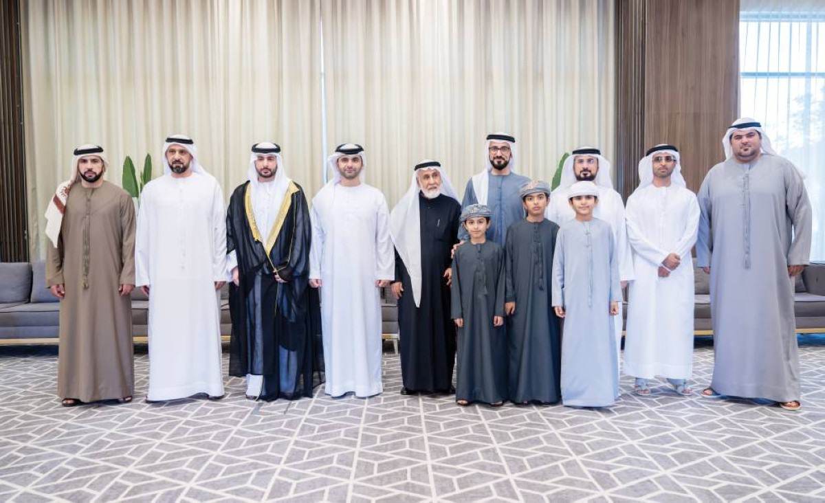 منصور بن محمد خلال حضوره حفل الاستقبال 
