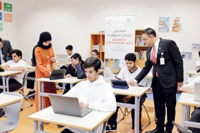 مقارنة الطفل بذاته أسلوب يبني شعوره بالأمان