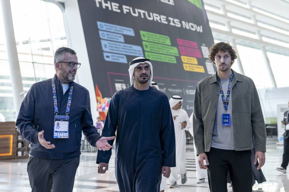 زايد بن محمد بن زايد يشهد منافسات «دورة ألعاب المستقبل 2025» للرياضات الإلكترونية الهجينة
