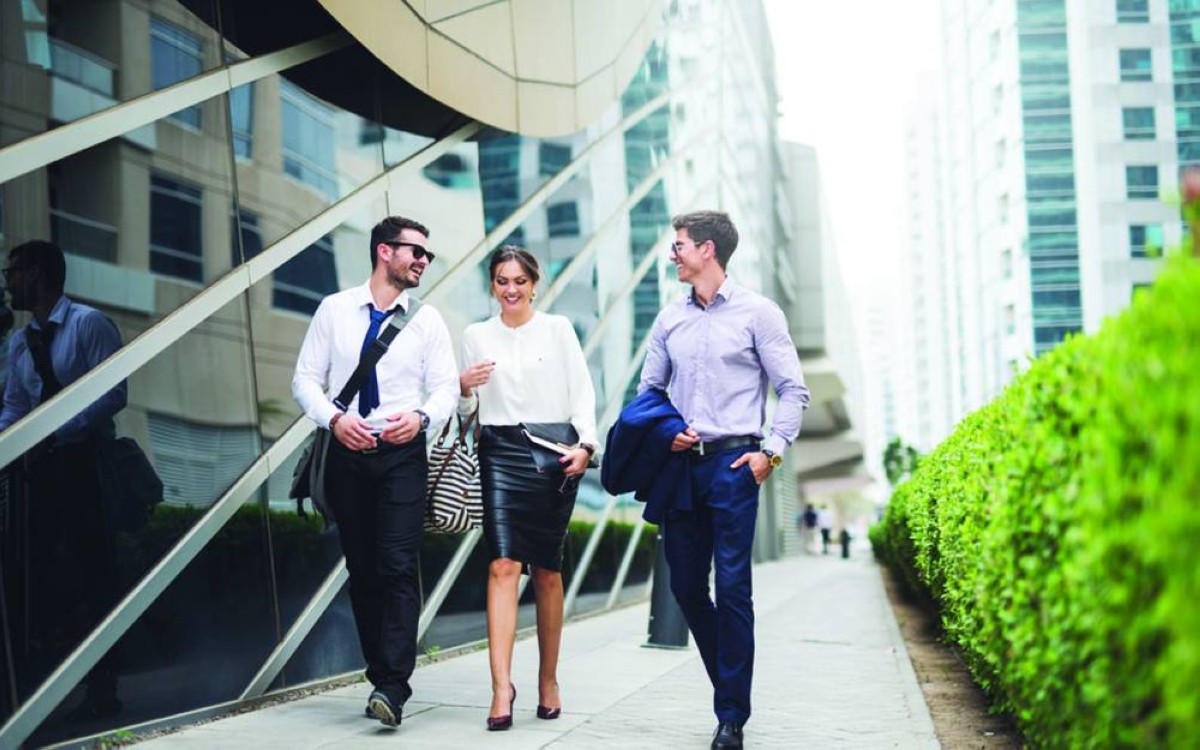 رائد أعمال بريطاني يدعو الشباب الطموح للانتقال إلى دبي