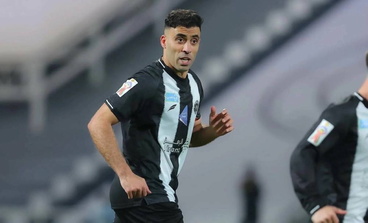 حمد الله يسجل رقمًا تاريخيًا جديدًا في مسيرته