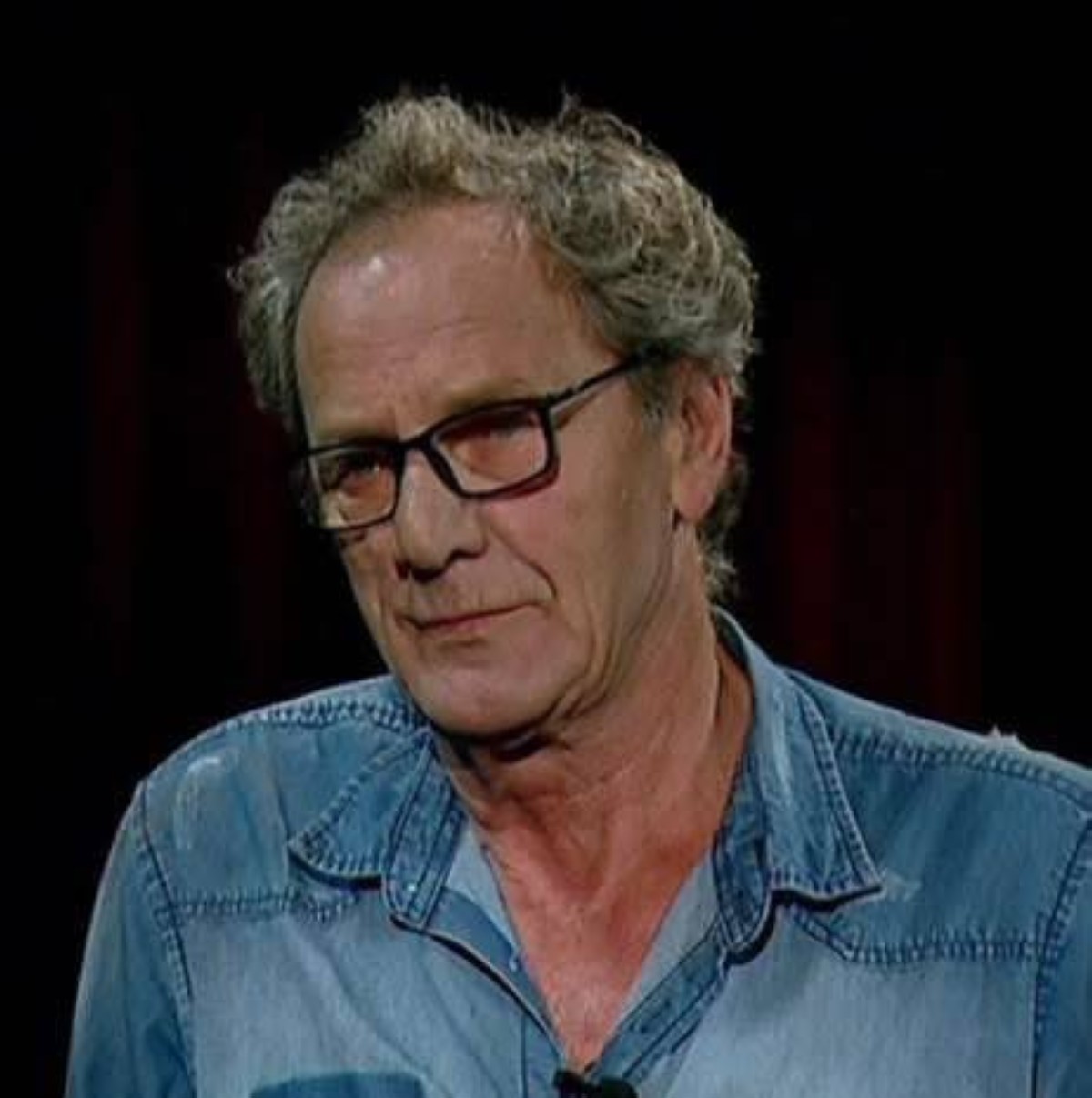 وفاة الممثل والمخرج الفلسطيني محمد بكري عن 72 عاماً