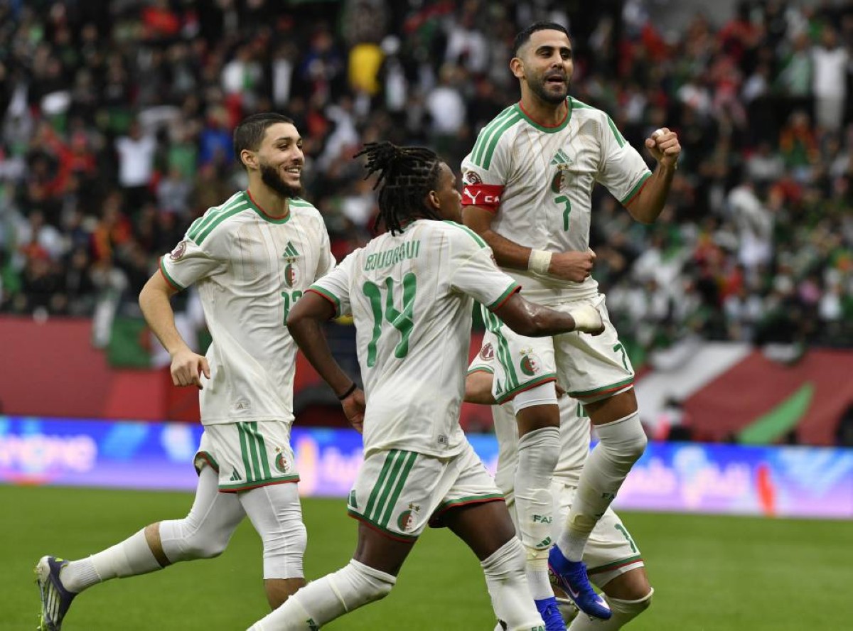 محرز الهداف التاريخي يقود الجزائر إلى فوز كبير على السودان