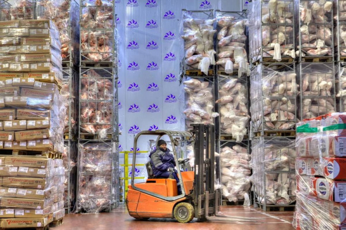 تجارة الإمارات تشهد تحولاً استراتيجياً بنمو سوق لوجستيات سلاسل التبريد