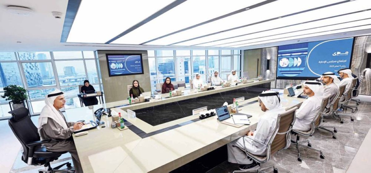 مطر الطاير مترئساً الاجتماع بحضور أعضاء مجلس الإدارة