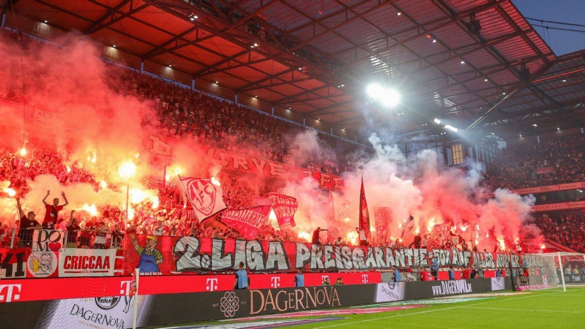 الألعاب النارية تكبد أندية ألمانيا 12 مليون يورو.. و"كولن" الضحية الأكبر