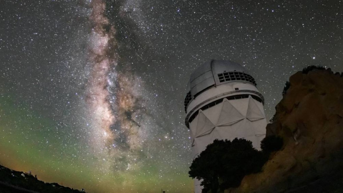 هل يتجه الكون نحو "الانسحاق الشديد"؟ جدل علمي حول طبيعة الطاقة المظلمة