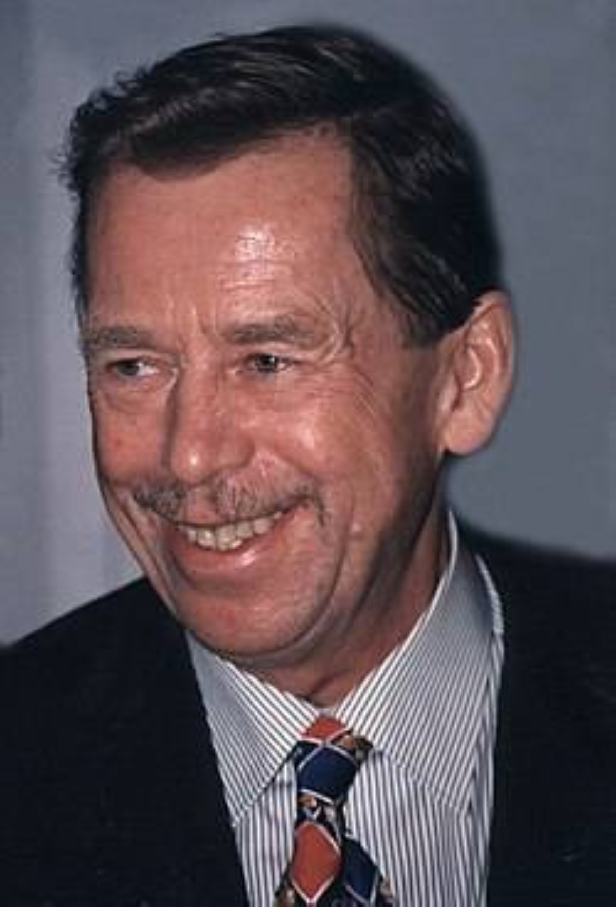 1989 انتخاب فاتسلاف هافيل أول رئيس غير شيوعي لتشيكوسلوفاكيا.
