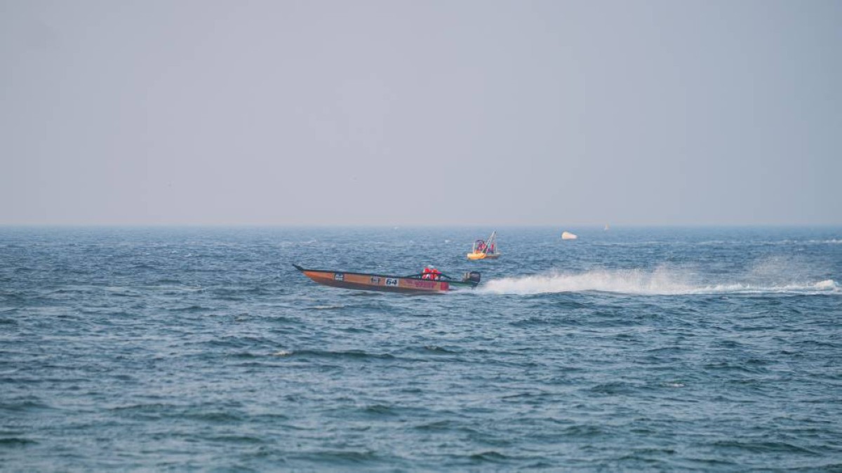 عارف الزفين أم محمد سهيل؟.. صراع اللقب يبلغ ذروته في خورفكان مع ختام بطولة الشواحيف